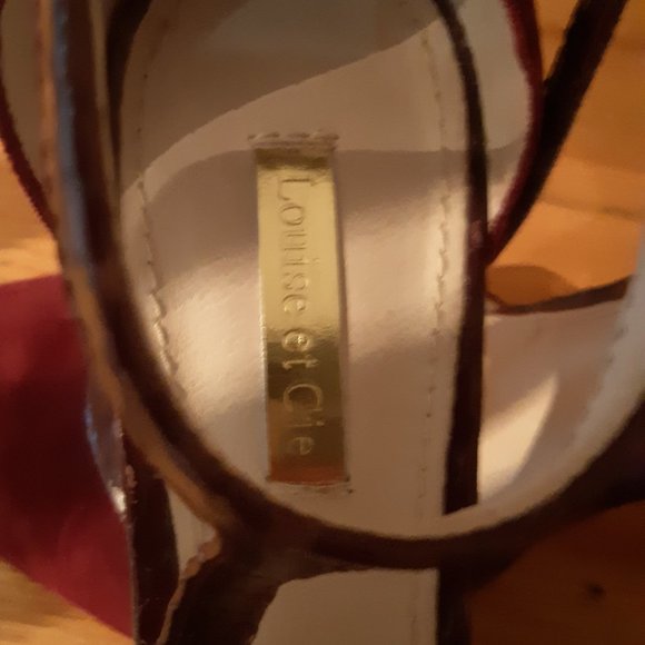 burgundy elegant shoes - Picture 2 of 4